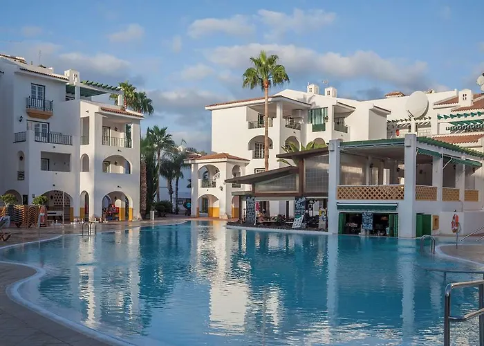 Sunset Harbour Club 4*