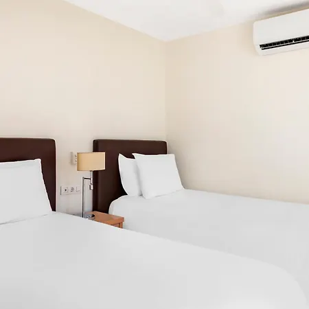 Апарт-готель Sunset Harbour Club 3*