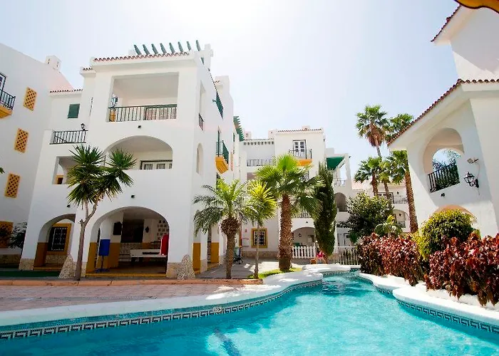 Sunset Harbour Club 4*