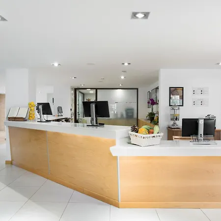 Hilton Vacation Club Sunset Harbour Club Tenerife Aparthotel 4*