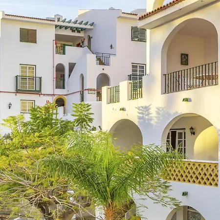 Sunset Harbour Club Aparthotel 4*