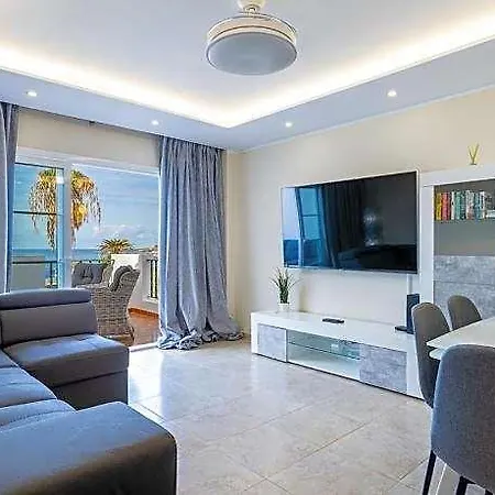 Sunset Harbour Club Aparthotel 4*