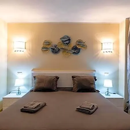 Sunset Harbour Club 4*