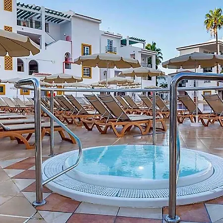 Sunset Harbour Club Aparthotel 4*