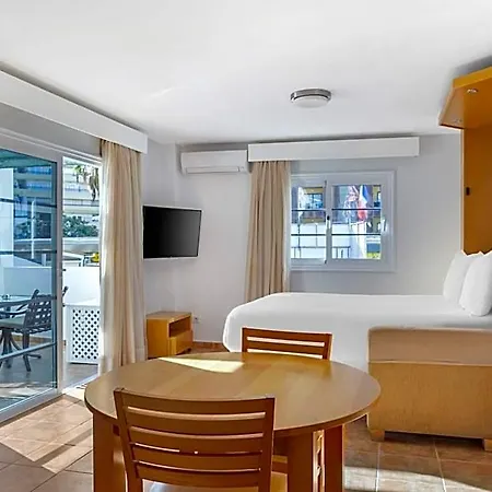 아파트호텔 Hilton Vacation Club Sunset Harbour Club Tenerife 4*