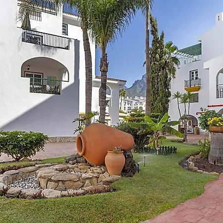 아파트호텔 Hilton Vacation Club Sunset Harbour Club Tenerife 4*