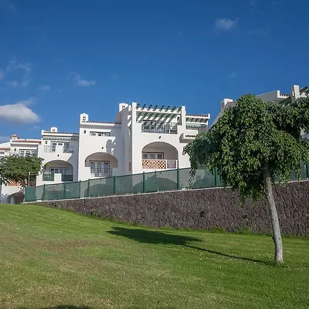 Sunset Harbour Club Apartahotel 4*