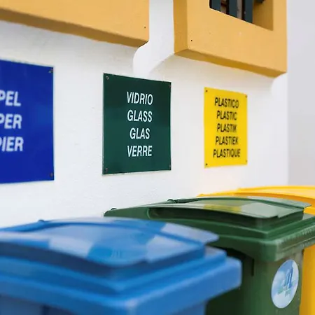 Sunset Harbour Club Apartahotel