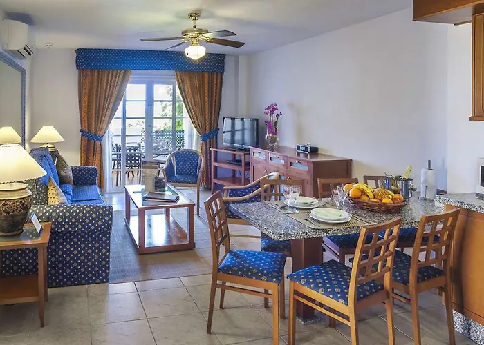 Aparthotel Sunset Harbour Club 4*