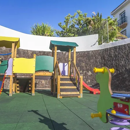 Sunset Harbour Club Aparthotel 4*